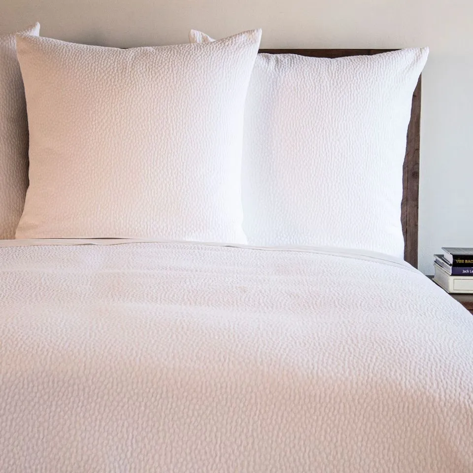 Bubble White Matelassé Coverlet Set by Ann Gish