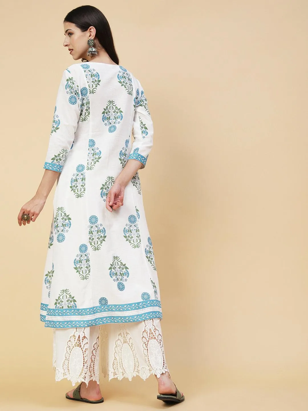 Ethnic Floral Boota Printed A-Line Paneled Kurta - White