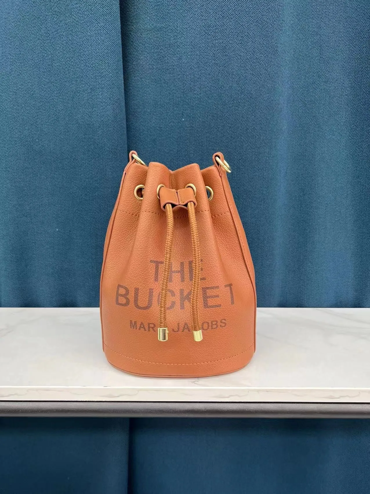 MARC JACOBS LEATHER